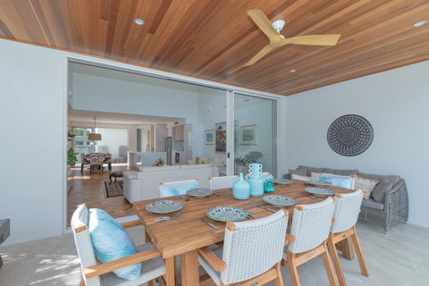 Noosa Villas - Tourism Townsville 16