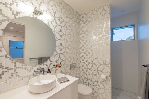 Noosa Villas - Tourism Townsville 6