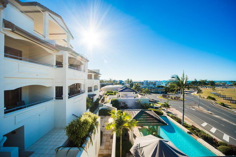 Portside Whitsunday Luxury Holiday Apartments - Tourism Townsville 2