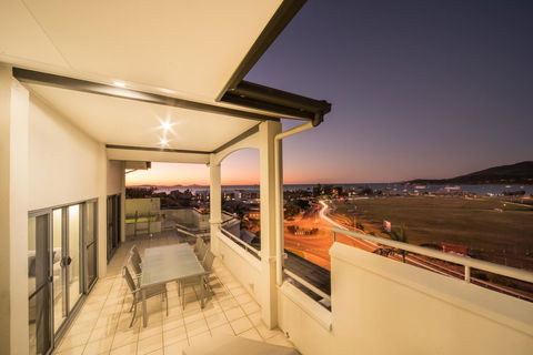 Portside Whitsunday Luxury Holiday Apartments - Tourism Townsville 18