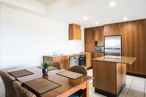 Portside Whitsunday Luxury Holiday Apartments - Tourism Townsville 12