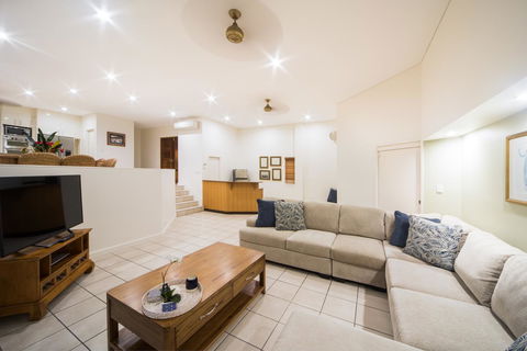 Portside Whitsunday Luxury Holiday Apartments - Tourism Townsville 26