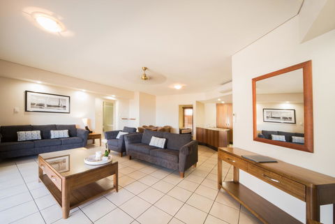 Portside Whitsunday Luxury Holiday Apartments - Tourism Townsville 6