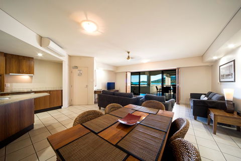 Portside Whitsunday Luxury Holiday Apartments - Tourism Townsville 17