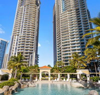 Holiday Holiday Chevron Renaissance Apartments - Tourism Townsville