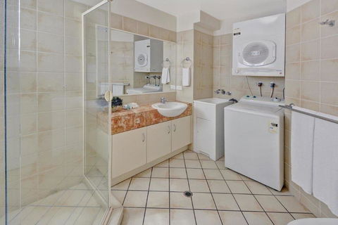 Raffles Mooloolaba - Tourism Townsville 12
