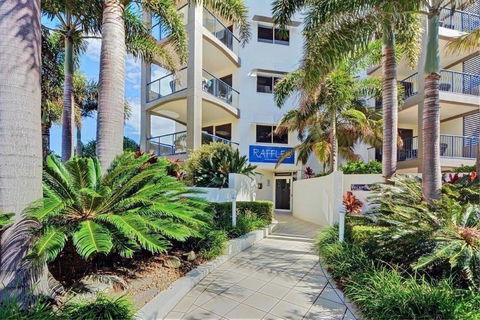 Raffles Mooloolaba - Tourism Townsville 0