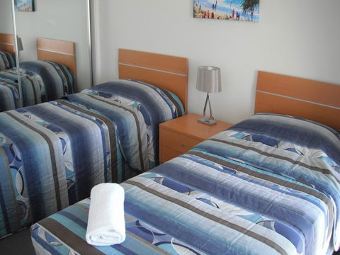 Meridian Alex Beach Apartments - Tourism Townsville 23