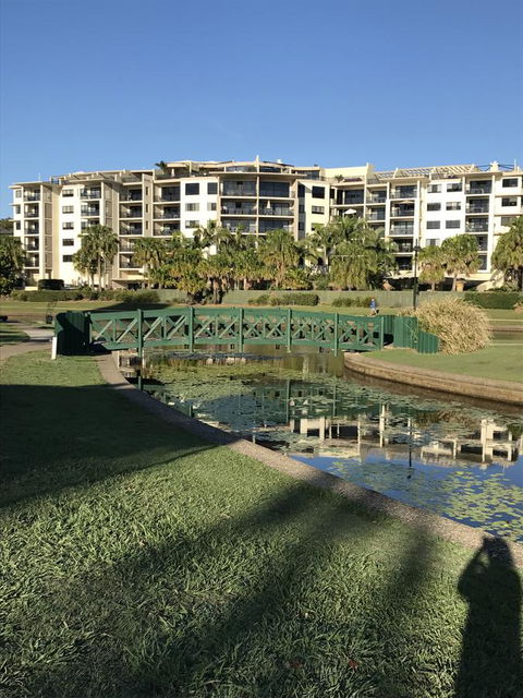 Meridian Alex Beach Apartments - Tourism Townsville 13