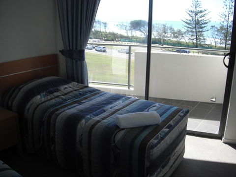 Meridian Alex Beach Apartments - Tourism Townsville 21