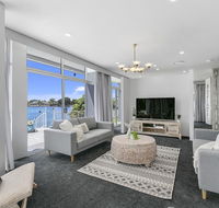 Havana Blue - Large 4 Bedroom Family Home - Tourism Townsville