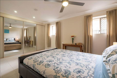 The Villa At The Bay - Tourism Townsville 4