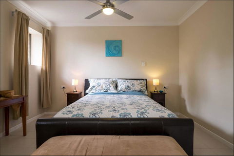 The Villa At The Bay - Tourism Townsville 5