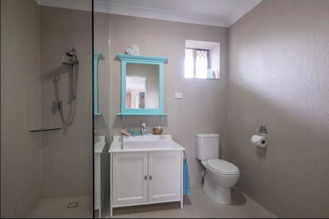 The Villa At The Bay - Tourism Townsville 15