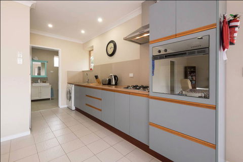 The Villa At The Bay - Tourism Townsville 14