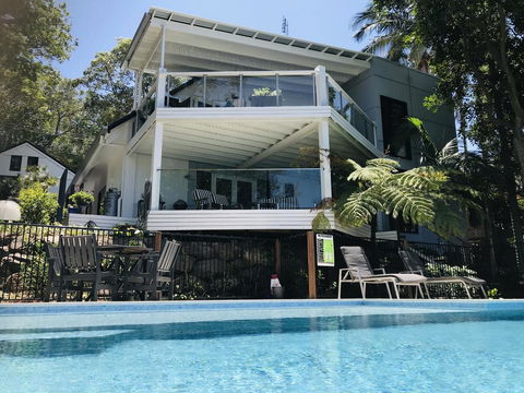 Waves And White Horses Seaview Retreat (adults Only) - Tourism Townsville 1