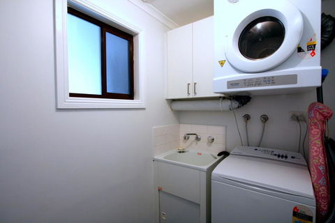 Wendaleigh 5/26 Clyde Street - Tourism Townsville 3