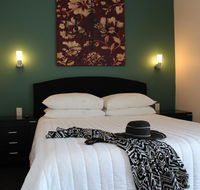Whale Inn  Restaurant - Tourism Townsville