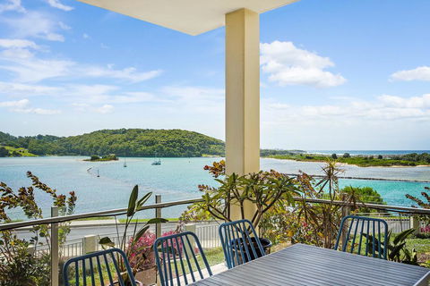 Wharf Apartment Unit 5 - Tourism Townsville 1