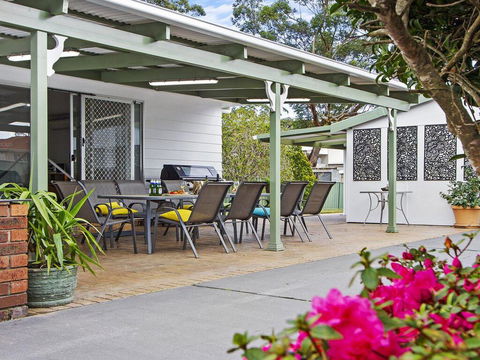 Whispering Waves - Relaxing Beach House - Tourism Townsville 0