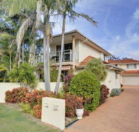 White Horses 7A Achilles Street - Tourism Townsville
