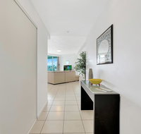 Wings Luxury Apartment Pink Poodle - Tourism Townsville
