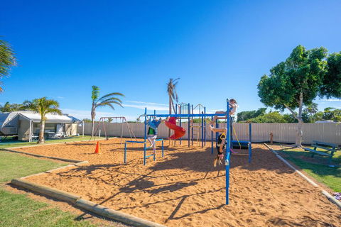 Wintersun Caravan And Tourist Park - Tourism Townsville 3