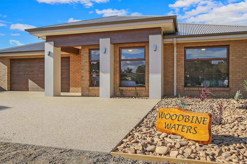 Woodbine Waters - Tourism Townsville 2