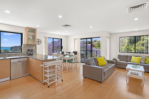 Yacaaba Terrace, Unit 9, 3 Yacaaba Street - Tourism Townsville 1