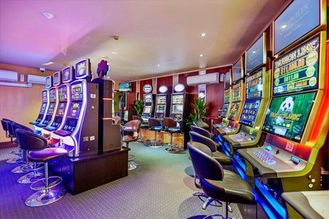 Yandina Hotel - Tourism Townsville 3