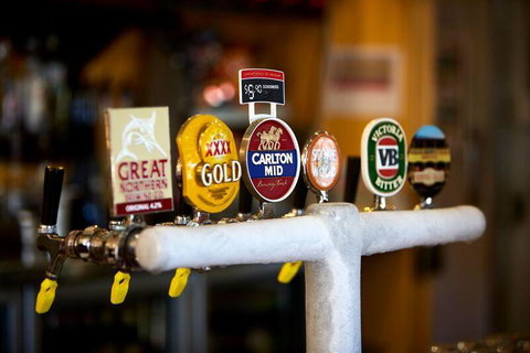 Yandina Hotel - Tourism Townsville 2