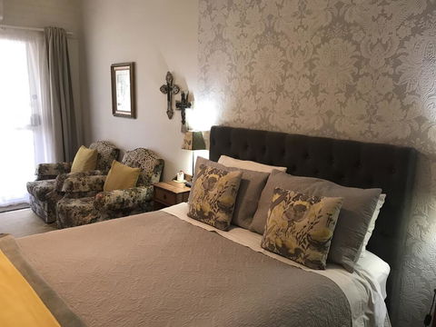 Yellow Gum Bed And Breakfast - Tourism Townsville 1