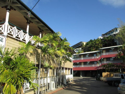 Yongala Lodge By The Strand - Tourism Townsville 1