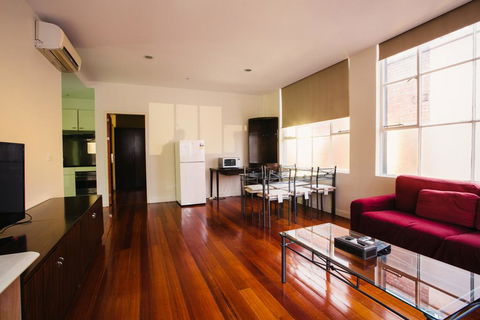 YTI Garden Hotel - Tourism Townsville 1
