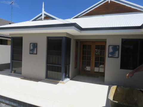 Yunderup Canal Getaway - Tourism Townsville 1
