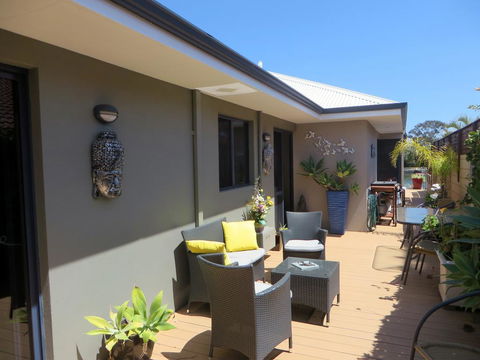 Yunderup Canal Getaway - Tourism Townsville 0