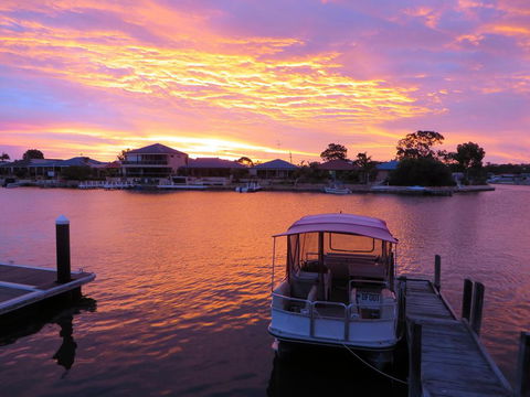 Yunderup Canal Getaway - Tourism Townsville 2