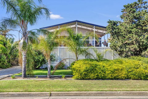 Zephyr Shores - Tourism Townsville 2