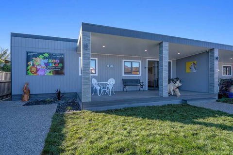 Zoo Villas : Villa Zebra - Central Wynyard - Tourism Townsville 1