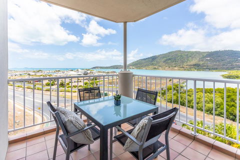 AirliediseNO HillsKitchen5min Walk 2 Ferry TerminalWiFiNetflix - Tourism Townsville 0