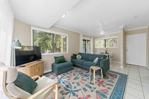 2 Bedroom Townhouse On Cook - Tourism Townsville 2