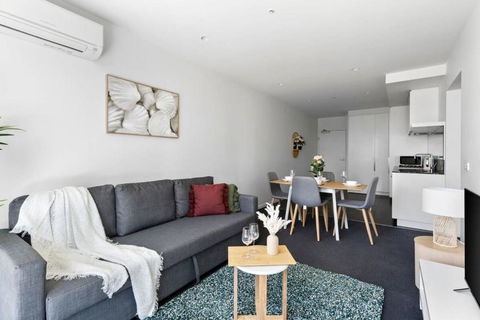 A 2BR Apt Near Shrine Of Remembrance FREE Parking - Tourism Townsville 2