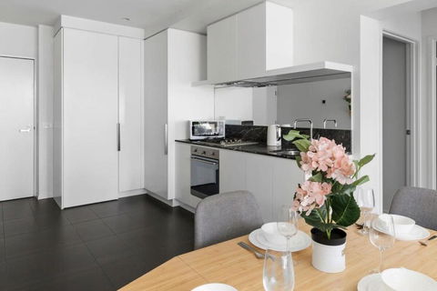 A 2BR Apt Near Shrine Of Remembrance FREE Parking - Tourism Townsville 4