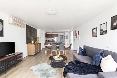 A 3BR Apt Next To Southern Cross FREE Parking - Tourism Townsville 2