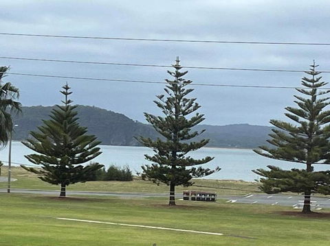 A Beach Apartment - Tourism Townsville 0