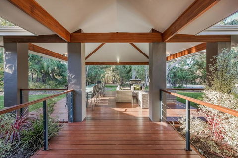 A Bush Utopia - Tourism Townsville 2