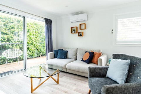 A Chic Coastal Hideaway At Toowoon Bay Beach - Tourism Townsville 2