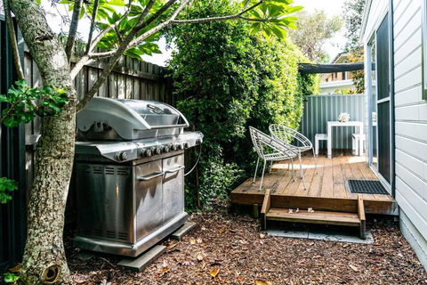 A Chic Coastal Hideaway At Toowoon Bay Beach - Tourism Townsville 4