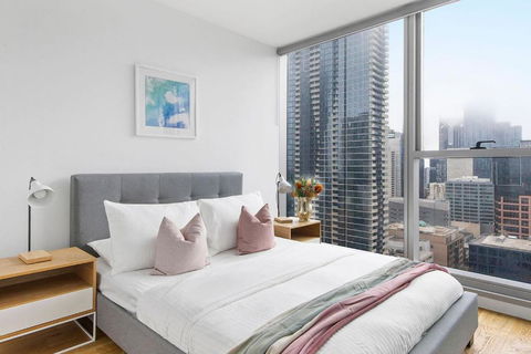 A Chic & Lovely 2BR Apt CBD With City Views - Tourism Townsville 0