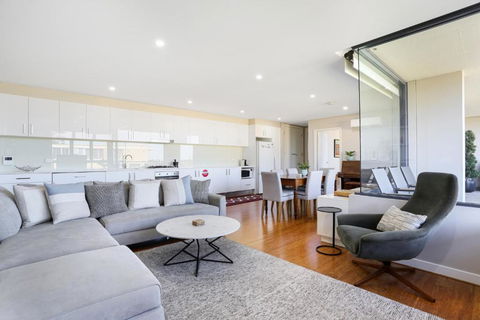 B314S - Waverton Village Heights - Tourism Townsville 2